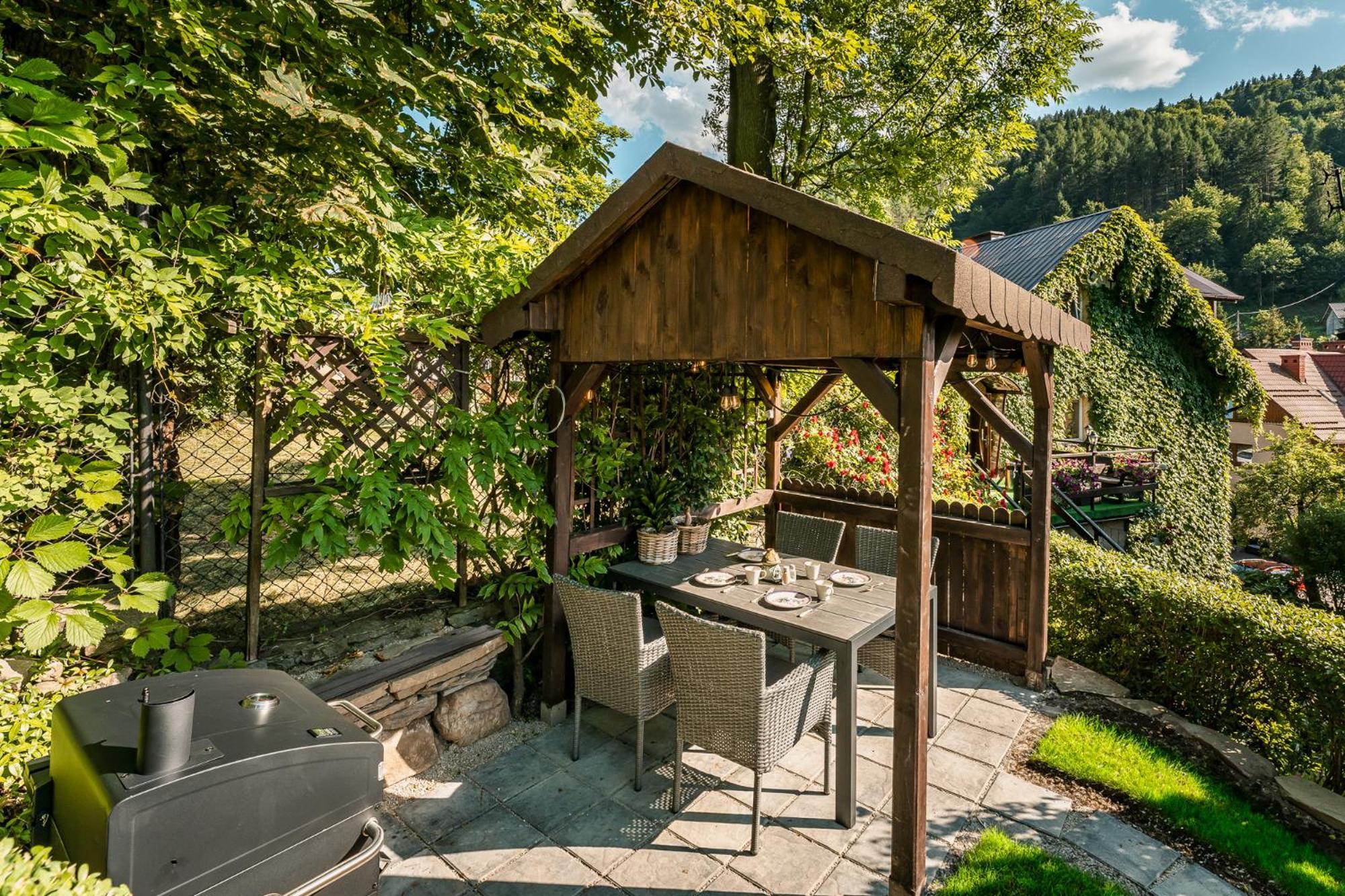 Dom "Pod Gorkami" Apartment Szczawnica Exterior photo